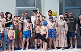 Diyarbakır’da Engelliler Haftasın’da yüzme yarışması düzenlendi