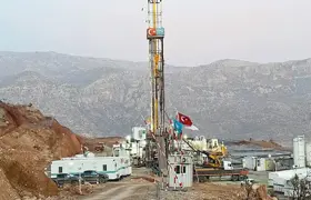 Gabar Dağı'ndaki petrol sahasında açılan artezyen kuyusundan petrol çıktı