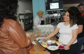 Sinop'ta Türk Mutfağı Haftası kapsamında vatandaşlara nokul ikram edildi