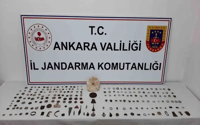 Ankara'da tarihi eser operasyonunda 2 bin 740 sikke ele geçirildi