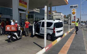 Diyarbakır'da otomobil petrol istasyonuna daldı: 1'i çocuk 5 yaralı