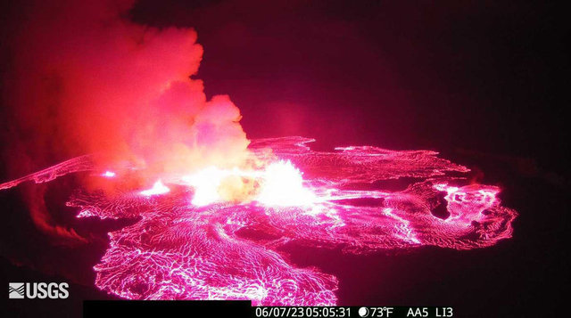 (Video) Hawaii'deki Kilauea Yanardağı yeniden faaliyete geçti