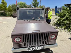 Yozgatlı emekli vatandaş, hurdadan aldığı otomobili yük taşıma aracına dönüştürdü