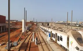 Dakar’da havalimanına ulaşım sağlayacak tren hattının terminal binası tamamlandı
