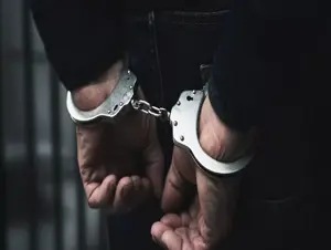 Mersin'de tefecilik operasyonunda yakalanan 2 zanlı tutuklandı