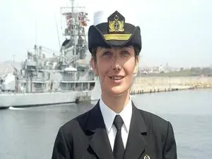 NATO’dan Türkiye’nin ilk kadın amirali Gökçen Fırat’a övgü