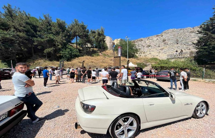 Modifiye otomobil sevdalıları Sinop’ta buluştu