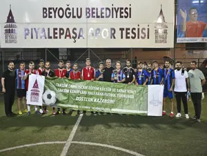 Taksim Camii İslam Eğitim Kültür ve Sanat Vakfınca halı saha futbol turnuvası düzenlendi