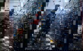 İsrail ordusu Filistinli ailenin evini yıktı