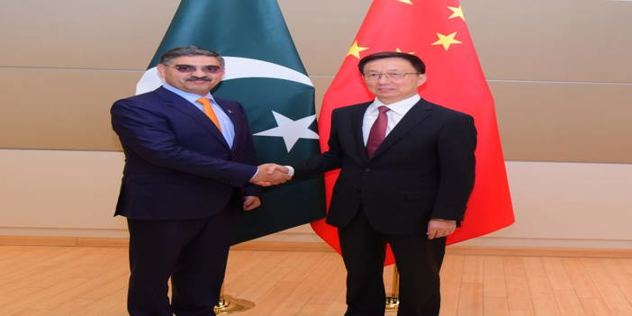 Pakistan, Çin’in ülkenin sosyoekonomik kalkınmasına kararlı desteğinden memnun