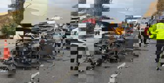  cip belediyeye ait traktöre çarptı 6 kişi yaralandı