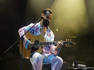 Gökhan Türkmen Kuruçeşme'de konser verdi