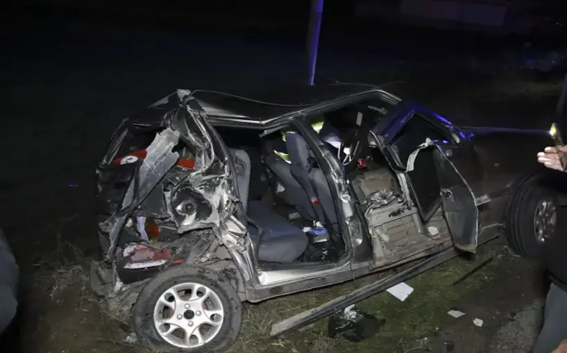 Uşak'ta işçi servisi ile otomobil çarpıştı: 7 yaralı
