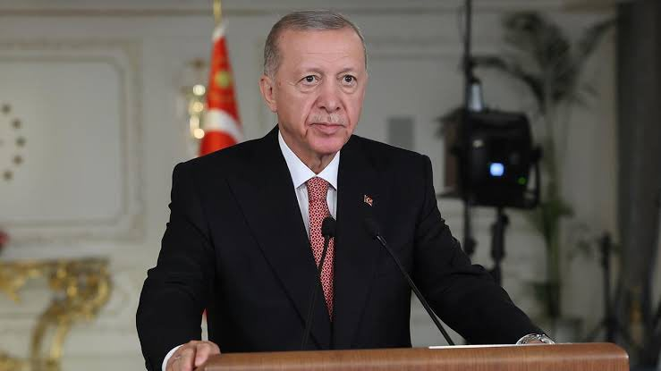 Cumhurbaşkanı Erdoğan’dan emekli zammına ilişkin açıklama geldi