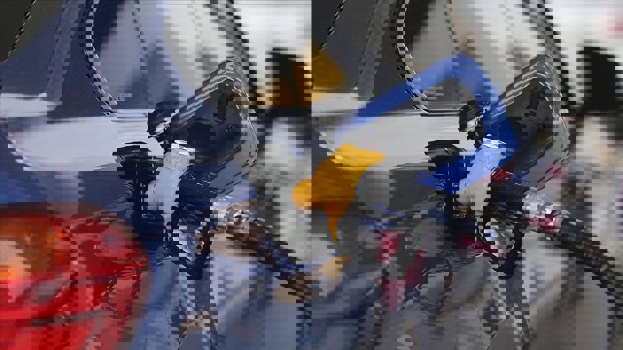 Benzine zam geliyor! Ne kadar zam gelecek?