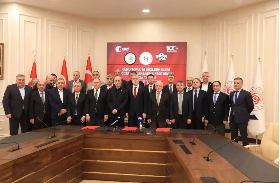 TÜHİS ve TÜRK-İŞ arasında ek çerçeve anlaşma protokolü imzalandı