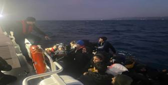 Çanakkale açıklarında 40 düzensiz göçmen yakalandı