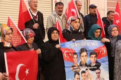 Diyarbakır Anneleri GARA Şehitlerini unutmadı