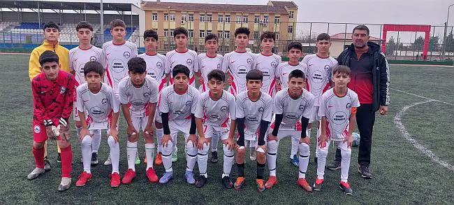 Şehit Şehmus Karakut’un ismini taşıyan okulun futbol başarısı