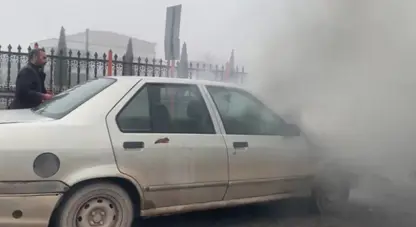 Diyarbakır’da Seyir halindeki otomobil alev aldı