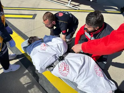 Ambulans helikopter 7 aylık gebe için havalandı