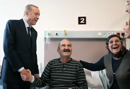 Cumhurbaşkanı Erdoğan Antalya Şehir Hastanesinde tedavi gören hastaları ziyaret etti