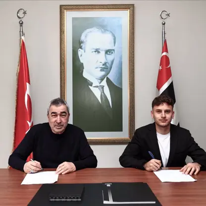 Beşiktaş o isimle masaya oturdu, sözleşmeyi imzaladı