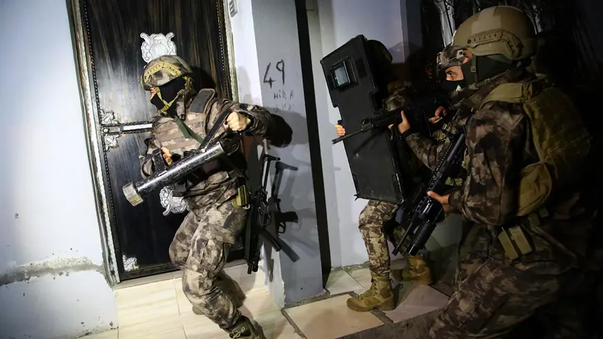 VİDEO- 2 ilde terör örgütü DEAŞ'a yönelik operasyon