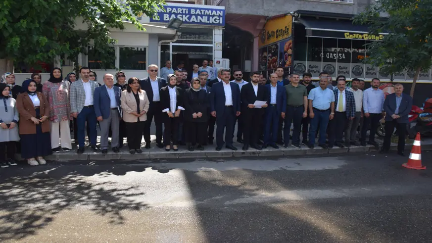 Diyarbakır, Batman ve Şırnak'ta AK Parti teşkilatları 27 Mayıs darbesini kınadı