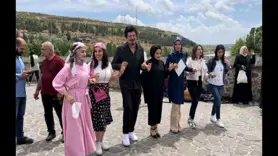 Diyarbakırlı Sanatçı Ekin Akkaş klibinin tanıtımını On Gözlü Köprü'de yaptı