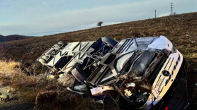 Yolcu otobüsü devrildi