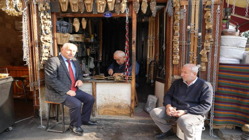 2 metrekarelik dükkanda 48 yıl