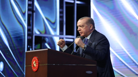 Filistin halkının yanında dimdik duruyoruz