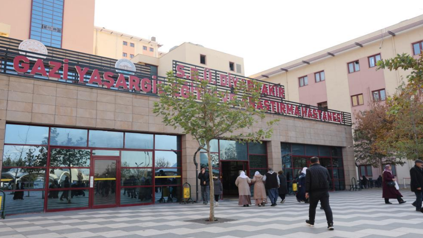 HIV enfeksiyonu gündelik temaslarla bulaşmamaktadır