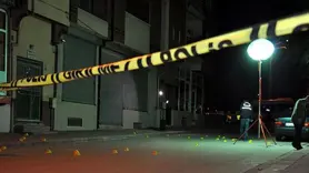 Babasını kıraathane önünde öldürdü