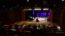 İlkokul öğrencileri huzurevi sakinlerine konser verdi