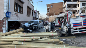 Kamyon dükkana daldı