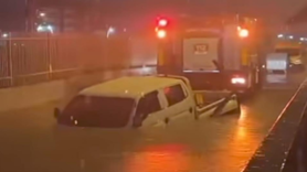 Suyla dolan alt geçitte mahsur kalan sürücü hayatını kaybetti