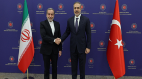 Bakan Fidan, Arakçi'yi aradı